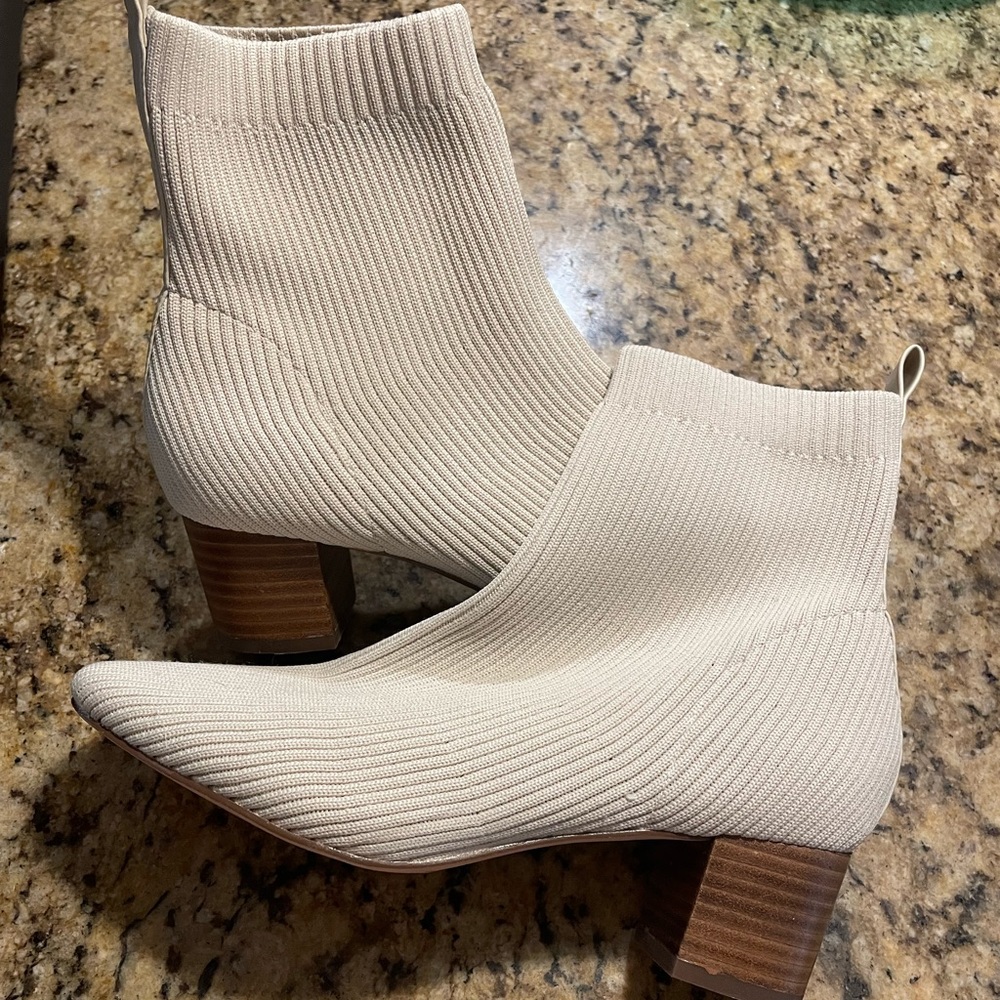 Joie Heels 8